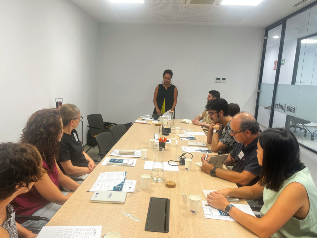 Photo of family doctors and CLEAR-PC researcher during the focus group held at the headquarter of SEMFYC.